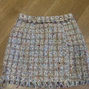 Chic Tweed Skirt with Fringe Hem
